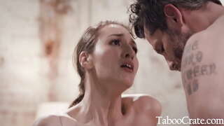 Mənim Boss Layiqdir Məni - Bella Роллан