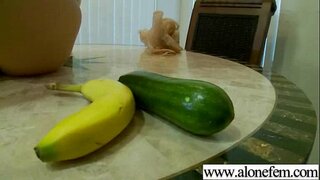 Мазиева үҫмер Менән уйнарға яратыусылар Фаллоимитатор видео-14