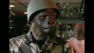 La Playmate des Singes