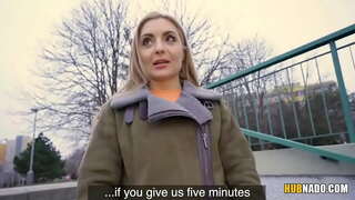 Caty Halik sa FakeHub